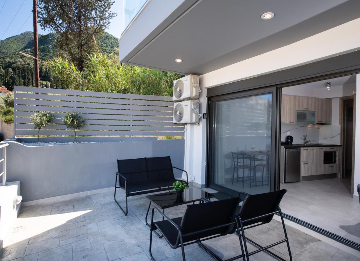 Angelica'S And Irene'S Design Apartments Swimming Pool Nikiana Exteriér fotografie